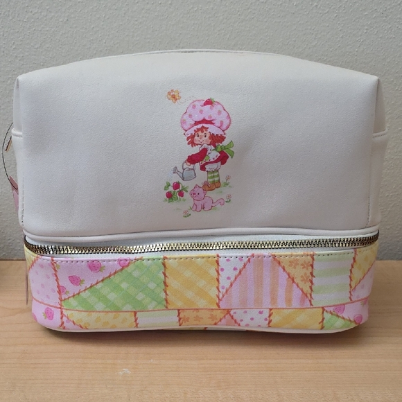 Concept One Handbags - Strawberry Shortcake Cosmetic Bag